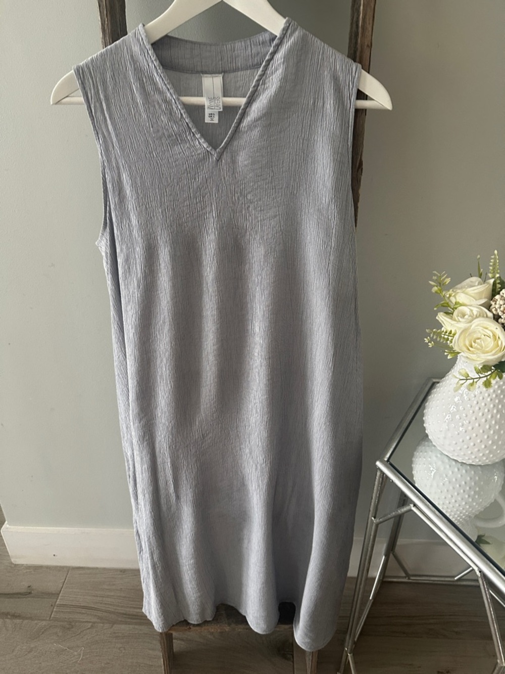 MarlaWynne Sleeveless V-Neck Maxi Dress in Light Gray